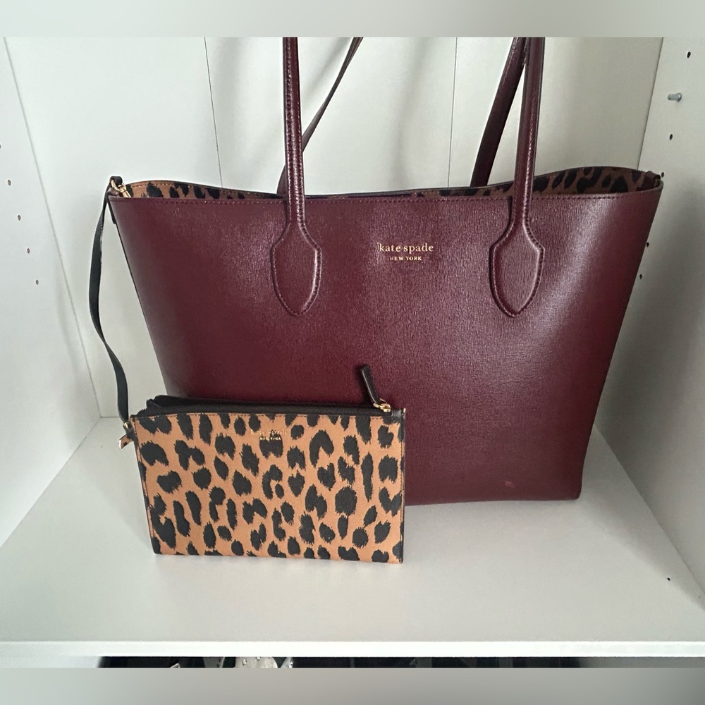 Kate Spade New York Bleecker Modern Leopard Interior Pop Printed Large Tote.
